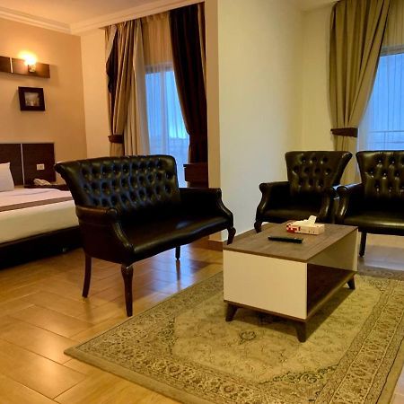 Ream Hotel Amman Eksteriør bilde