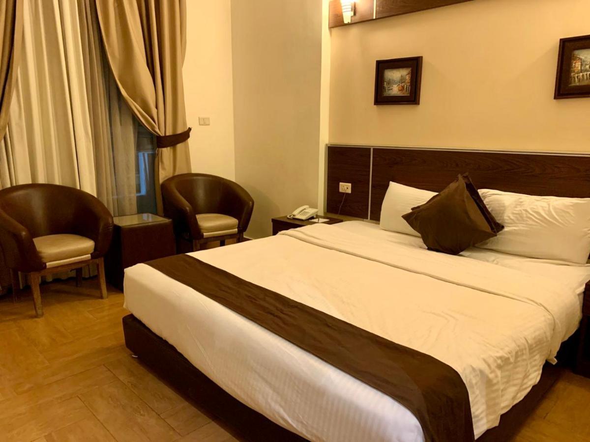 Ream Hotel Amman Eksteriør bilde