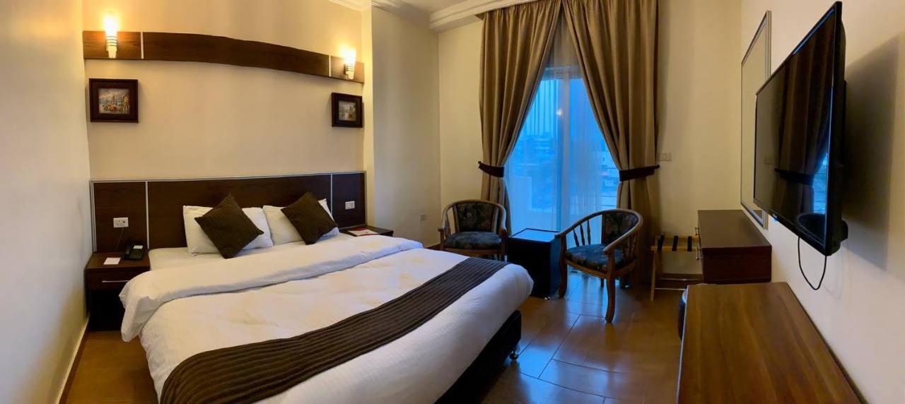 Ream Hotel Amman Eksteriør bilde