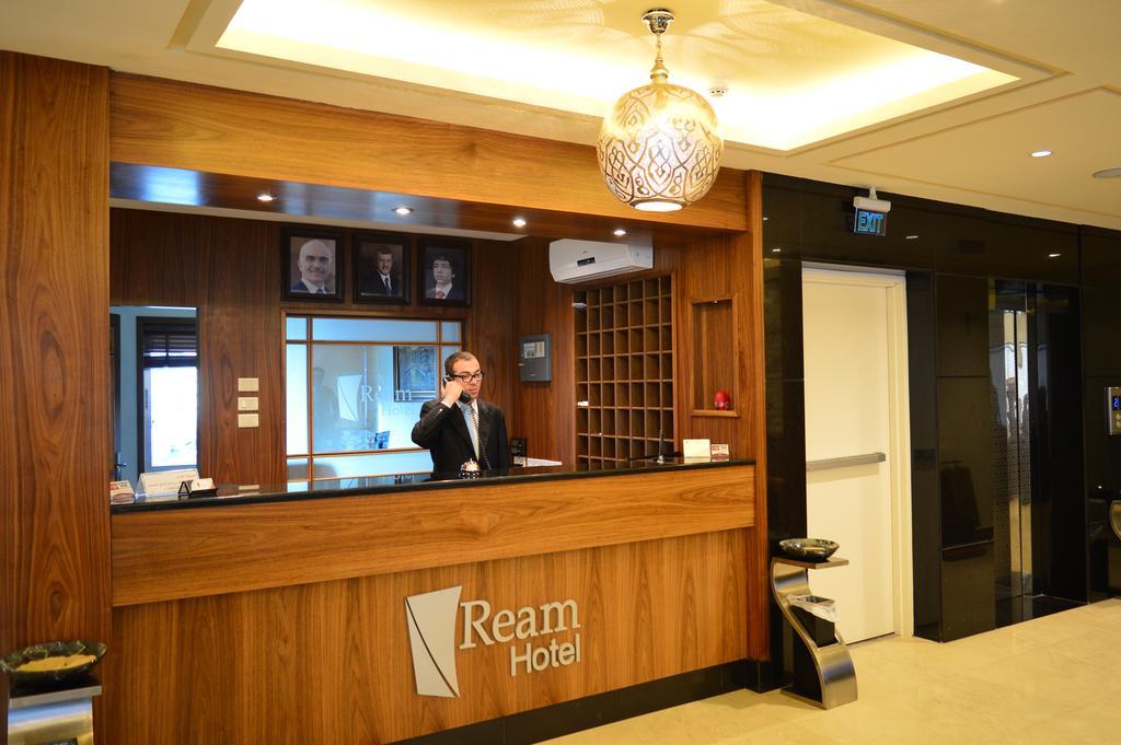 Ream Hotel Amman Eksteriør bilde