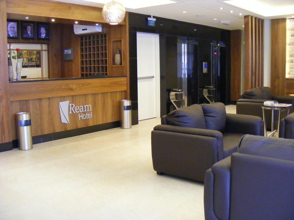 Ream Hotel Amman Eksteriør bilde