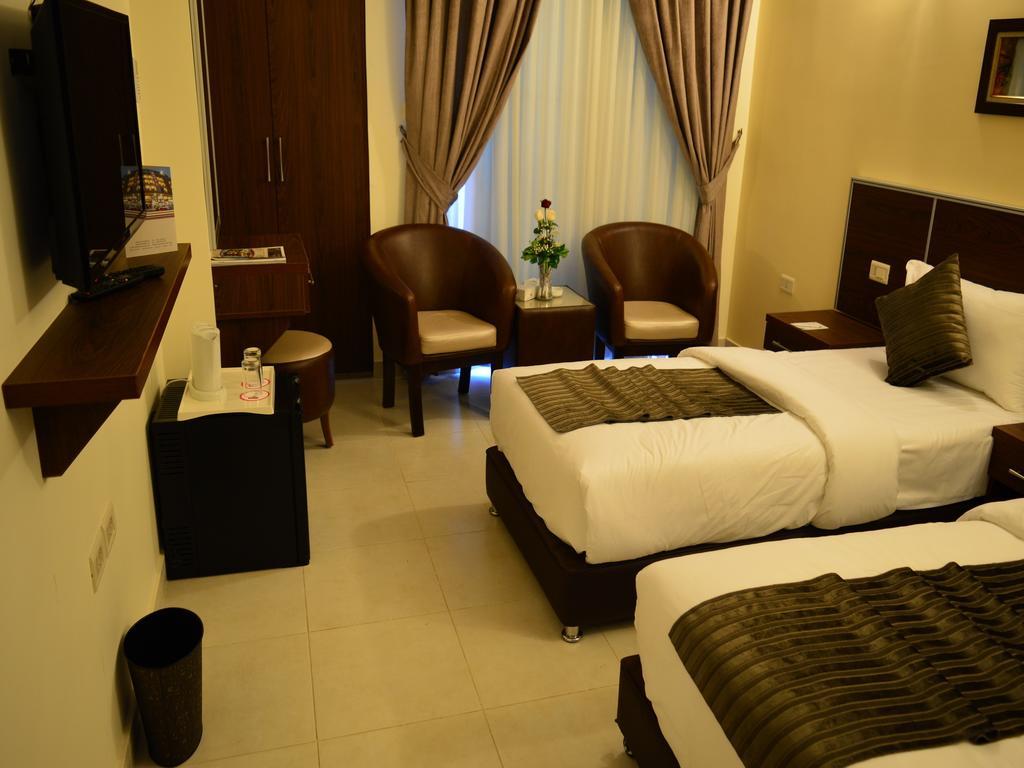 Ream Hotel Amman Eksteriør bilde