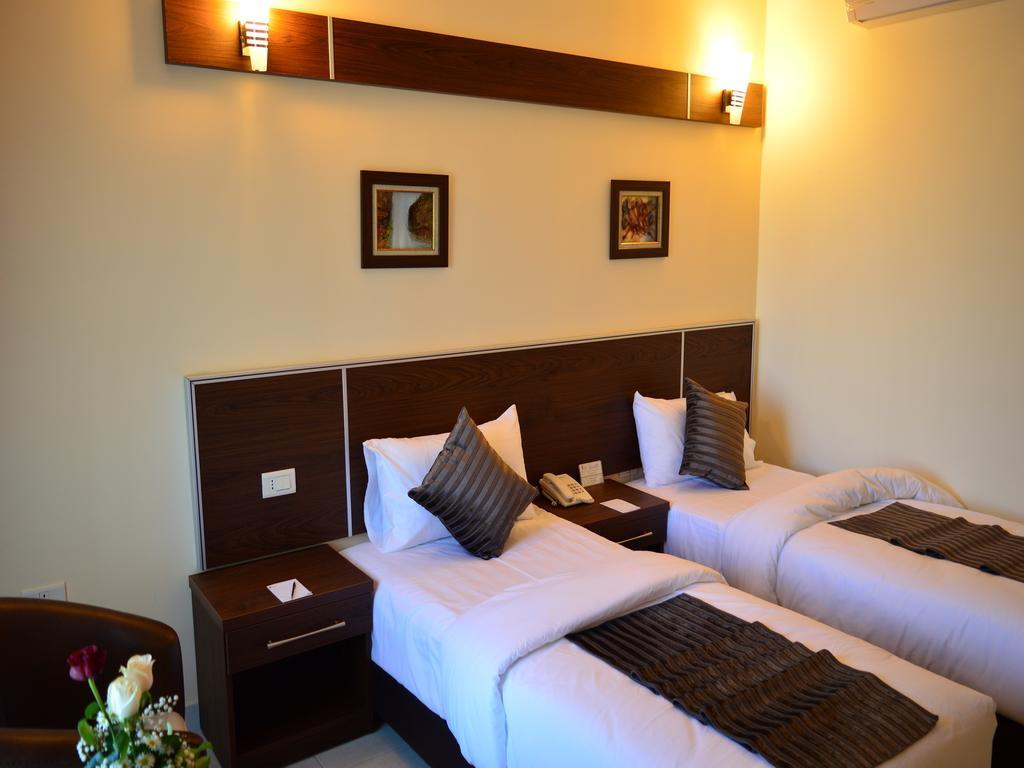 Ream Hotel Amman Eksteriør bilde
